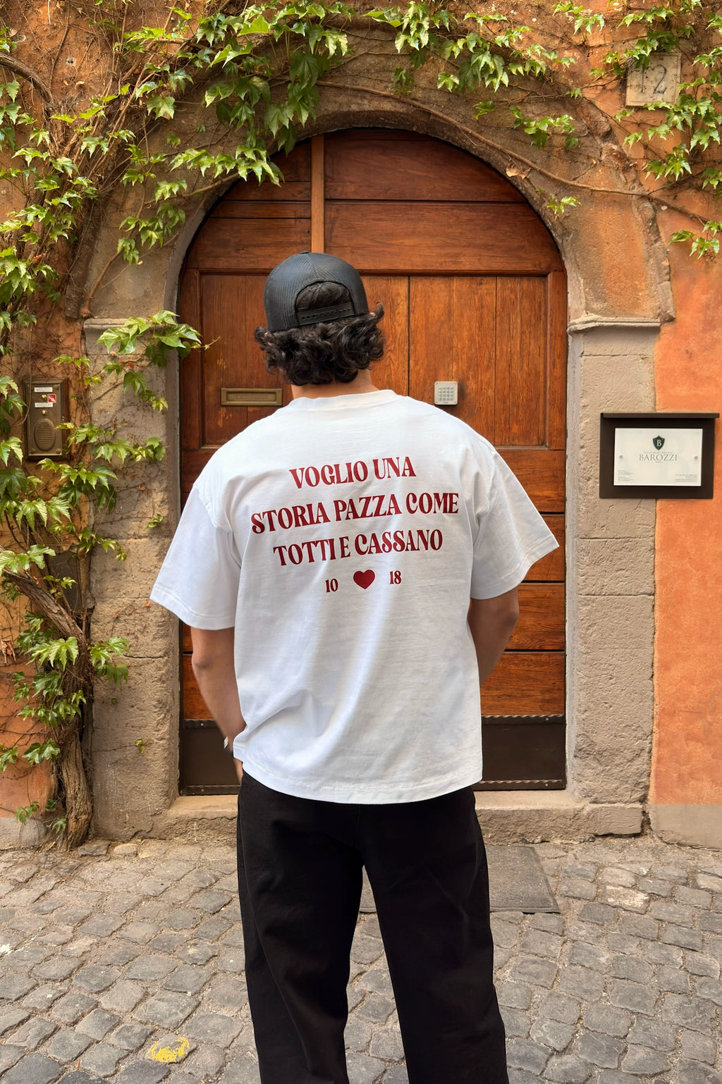 Una Storia Pazza